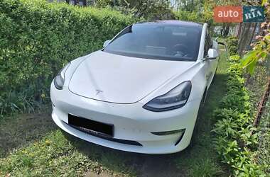 Седан Tesla Model 3 2019 в 