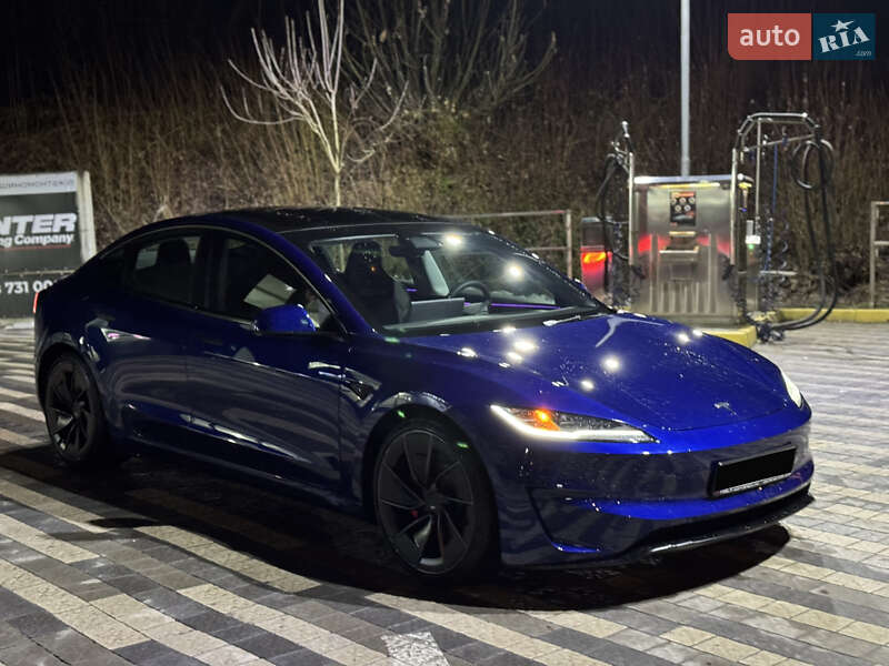 Седан Tesla Model 3 2024 в Львові
