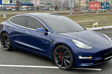 Седан Tesla Model 3 2020 в Києві