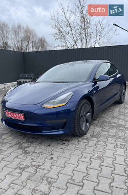 Седан Tesla Model 3 2022 в Фастове