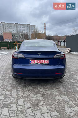 Седан Tesla Model 3 2022 в Фастове