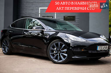 Седан Tesla Model 3 2018 в Киеве