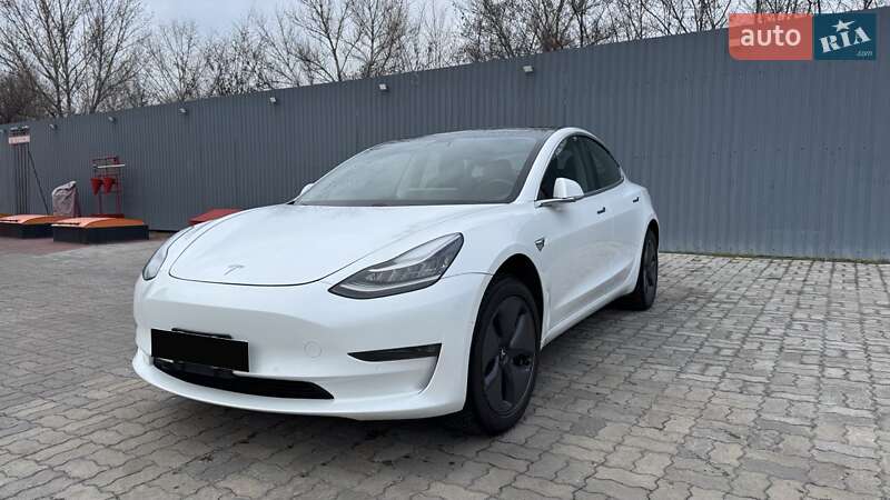 Седан Tesla Model 3 2019 в Днепре