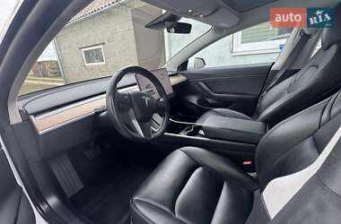 Седан Tesla Model 3 2019 в 