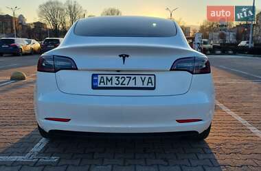 Седан Tesla Model 3 2023 в Житомире