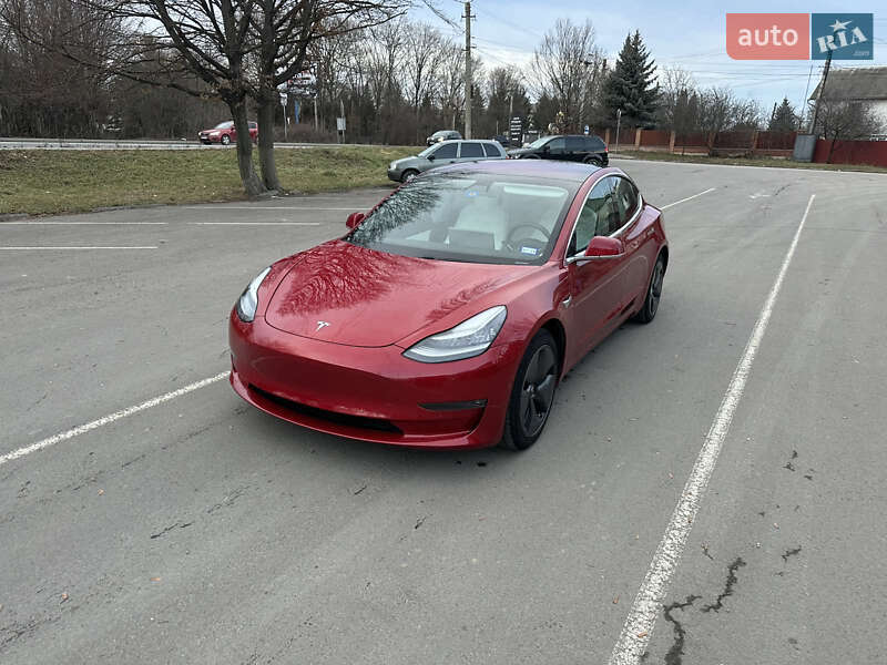Седан Tesla Model 3 2018 в 