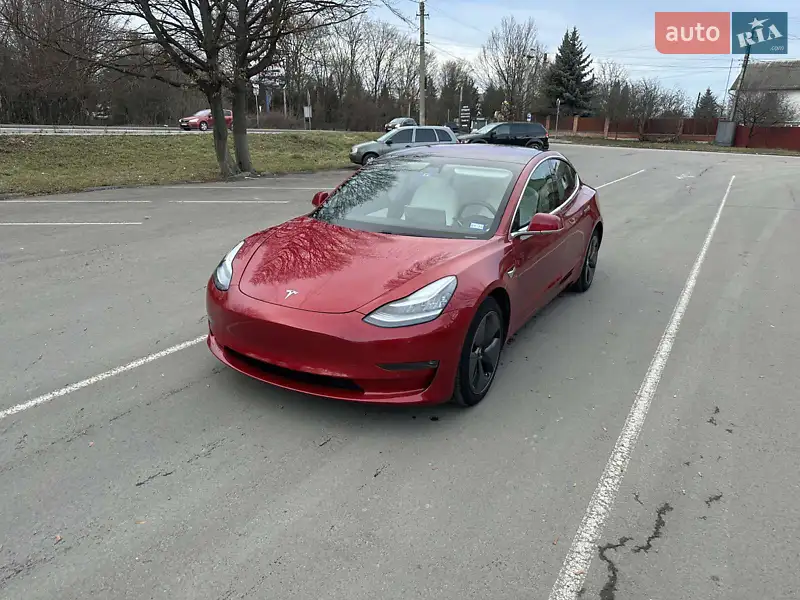 Седан Tesla Model 3 2018 в 