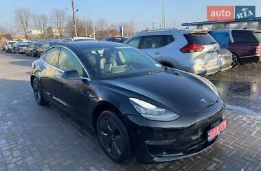 Седан Tesla Model 3 2019 в Луцке