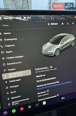 Седан Tesla Model 3 2021 в Киеве