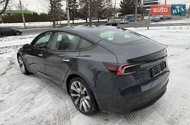 Седан Tesla Model 3 2024 в Луцьку