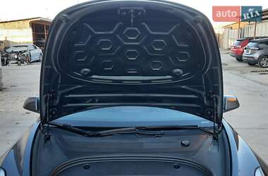Седан Tesla Model 3 2020 в 