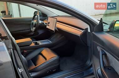 Седан Tesla Model 3 2020 в 