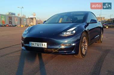 Седан Tesla Model 3 2023 в Одессе