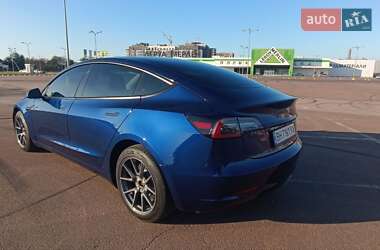 Седан Tesla Model 3 2023 в Одессе