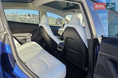 Седан Tesla Model 3 2023 в Дніпрі