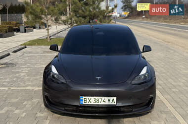 Седан Tesla Model 3 2021 в Ужгороді