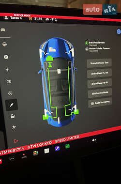 Седан Tesla Model 3 2021 в 