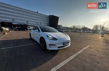 Седан Tesla Model 3 2020 в Житомире