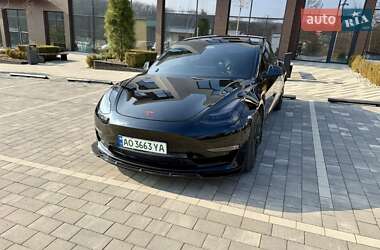 Седан Tesla Model 3 2017 в Ужгороде