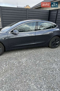 Седан Tesla Model 3 2018 в 