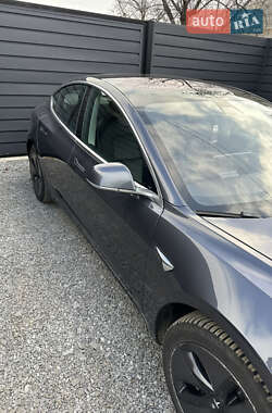 Седан Tesla Model 3 2018 в 