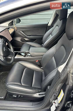 Седан Tesla Model 3 2018 в 