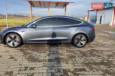 Седан Tesla Model 3 2019 в Тячеве