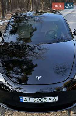 Седан Tesla Model 3 2019 в 