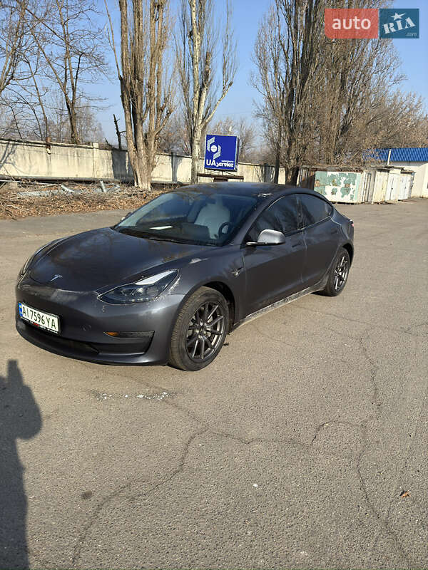 Седан Tesla Model 3 2023 в Киеве фото 3 Седан Tesla Model 3 2023 в Киеве