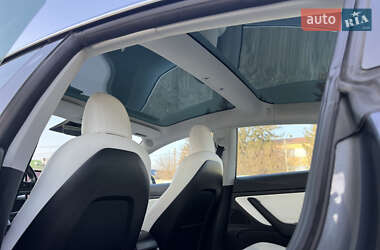 Седан Tesla Model 3 2018 в 