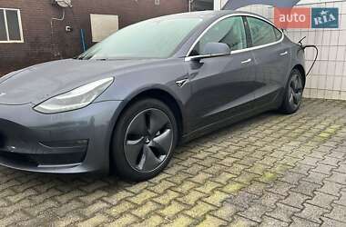 Седан Tesla Model 3 2019 в Луцке