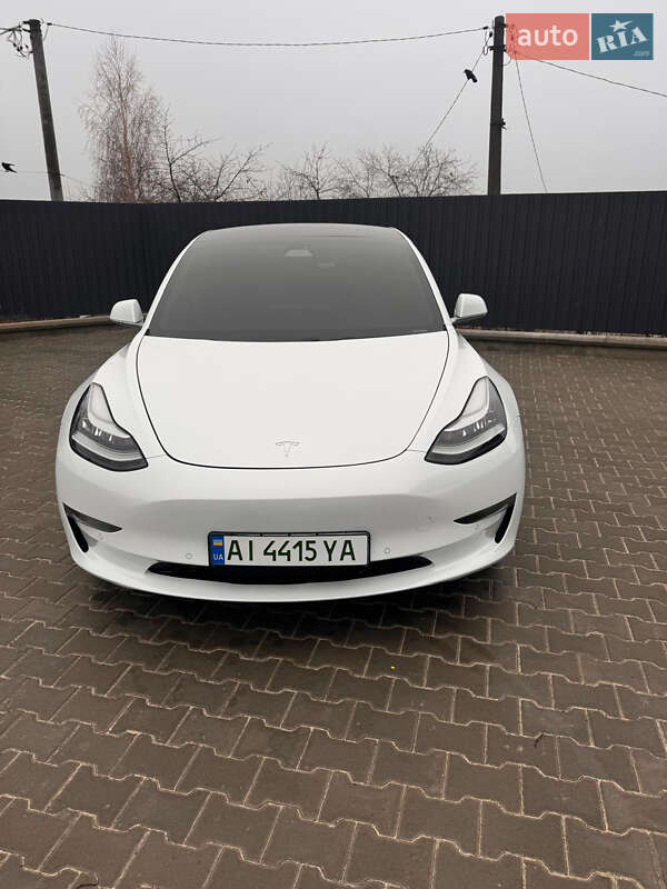 Седан Tesla Model 3 2018 в Белой Церкви