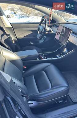 Седан Tesla Model 3 2018 в 