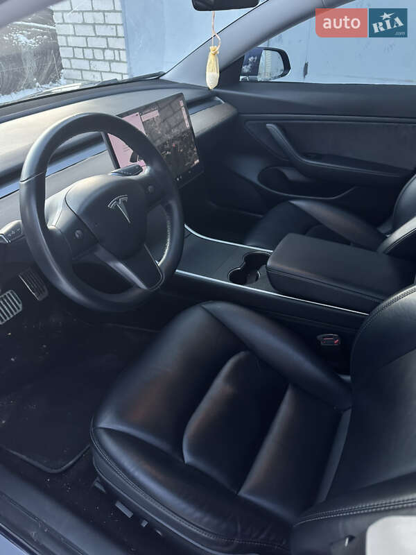 Седан Tesla Model 3 2018 в Харкові