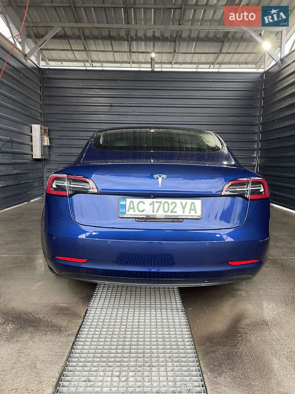 Седан Tesla Model 3 2019 в Камені-Каширському