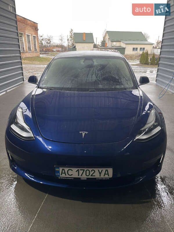 Седан Tesla Model 3 2019 в Камне-Каширском