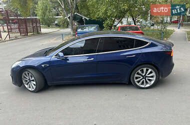 Седан Tesla Model 3 2018 в 