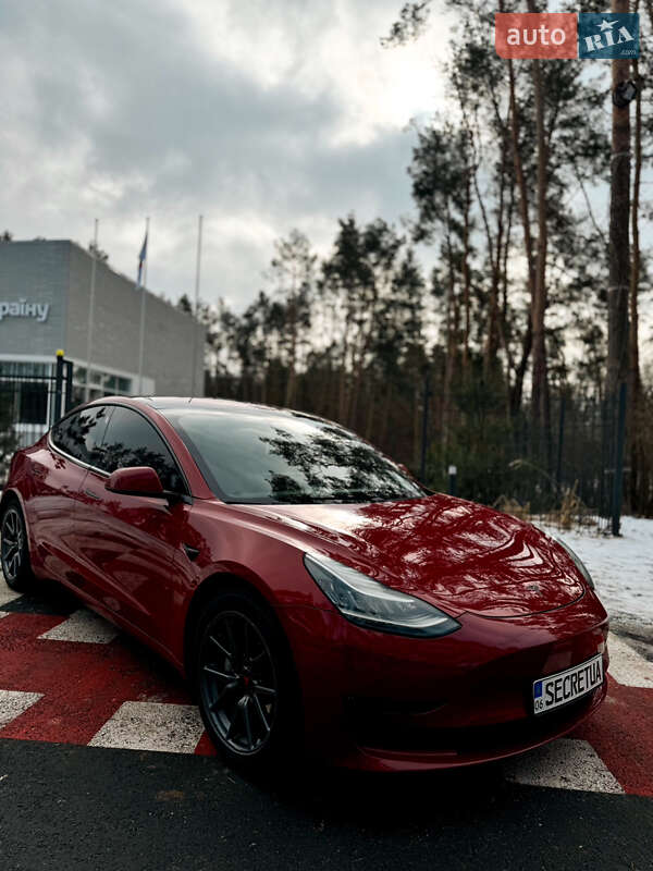 Седан Tesla Model 3 2018 в Житомире
