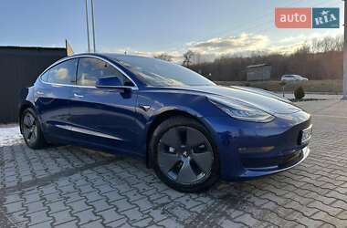 Седан Tesla Model 3 2020 в 
