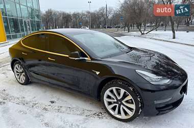 Седан Tesla Model 3 2018 в Николаеве