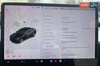 Седан Tesla Model 3 2018 в Николаеве