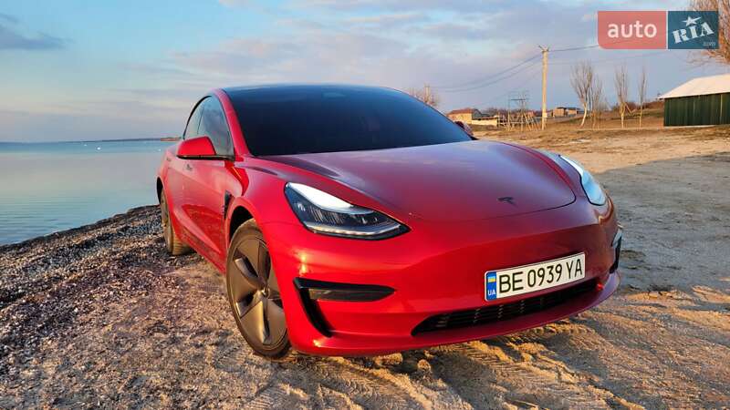 Седан Tesla Model 3 2019 в Николаеве