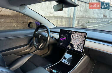 Седан Tesla Model 3 2018 в Києві