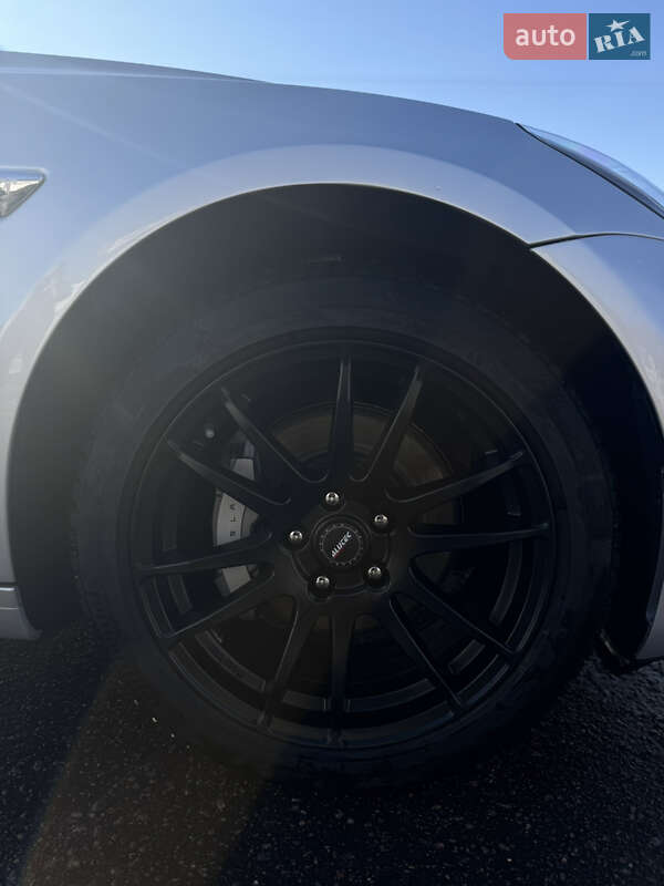 Седан Tesla Model 3 2018 в Киеве