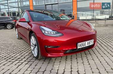 Седан Tesla Model 3 2019 в Львові