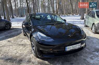 Седан Tesla Model 3 2021 в Києві