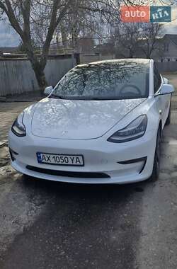 Седан Tesla Model 3 2019 в Харкові