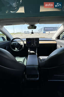 Седан Tesla Model 3 2019 в 