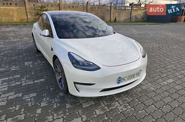 Седан Tesla Model 3 2021 в Львові