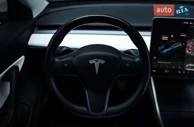 Седан Tesla Model 3 2018 в 